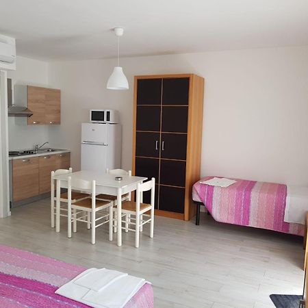 Duna Camere Con Bagno Lido Adriano Exteriér fotografie